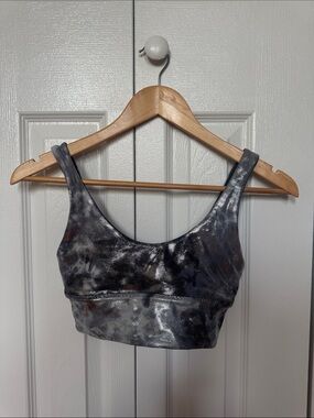 lululemon metallic silver and black sports bra